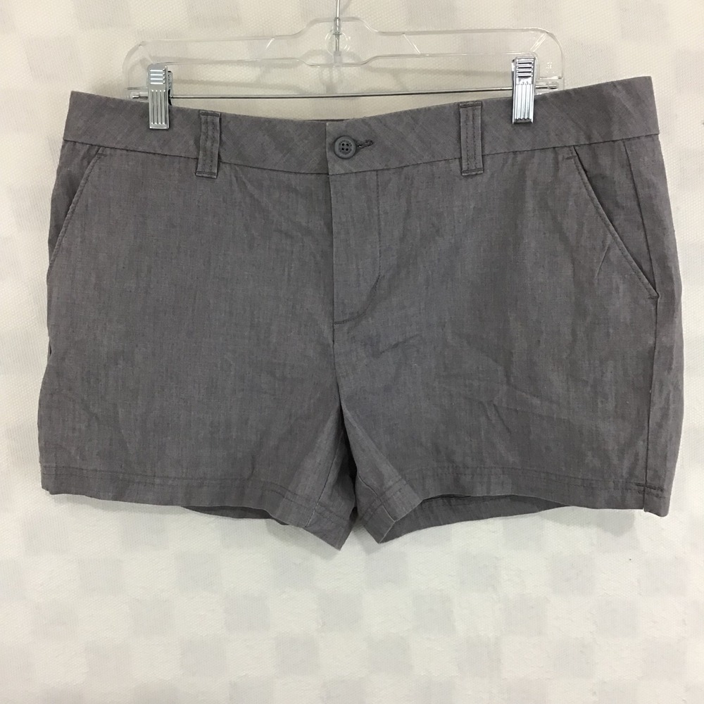 Magellan Outdoors Womens Gray Hiking Shorts Size 14 Cotton Blend 4" Inseam
